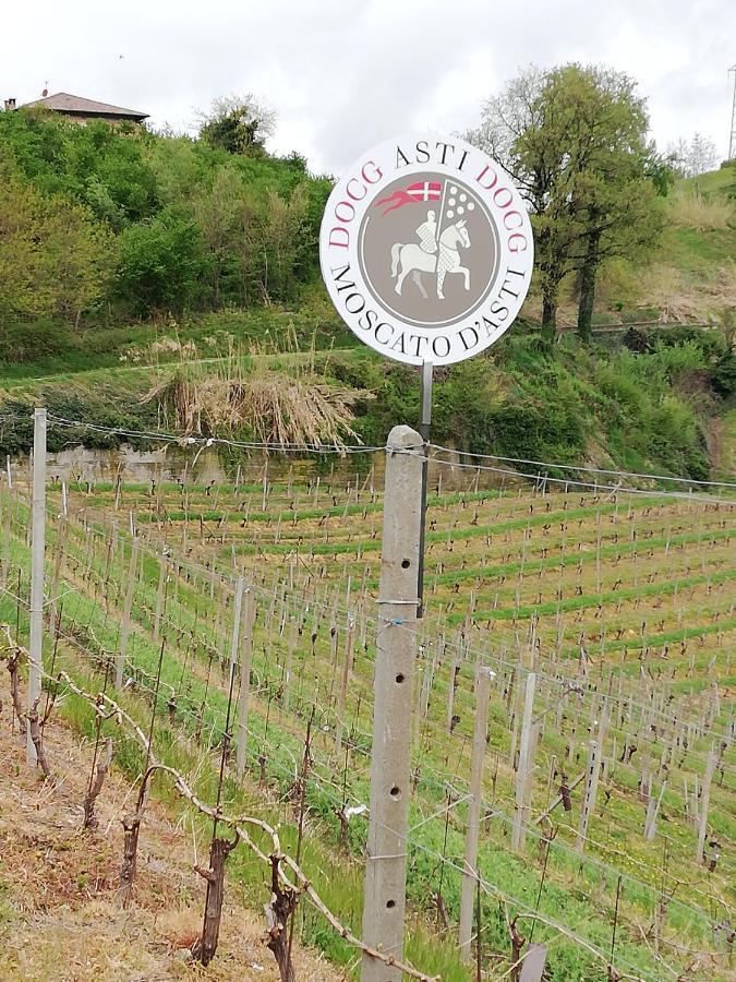 La Giribaldina Winery & Farmhouse Calamandrana Eksteriør billede